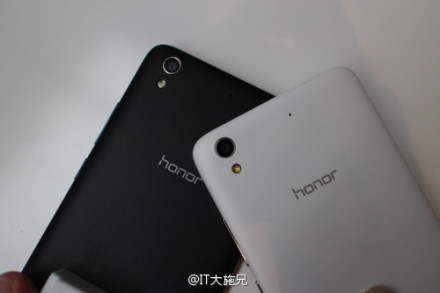 Huawei-Honor-Play-4-7